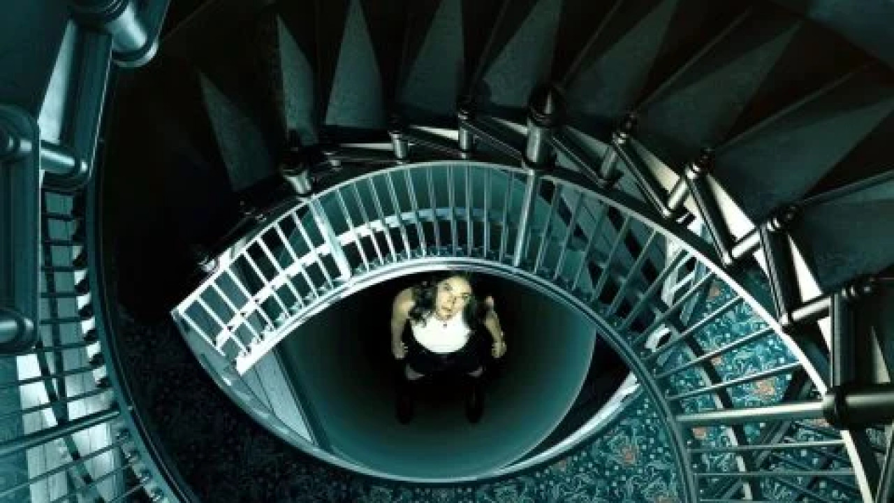 The Watchful Eye الموسم الاول الحلقة 9